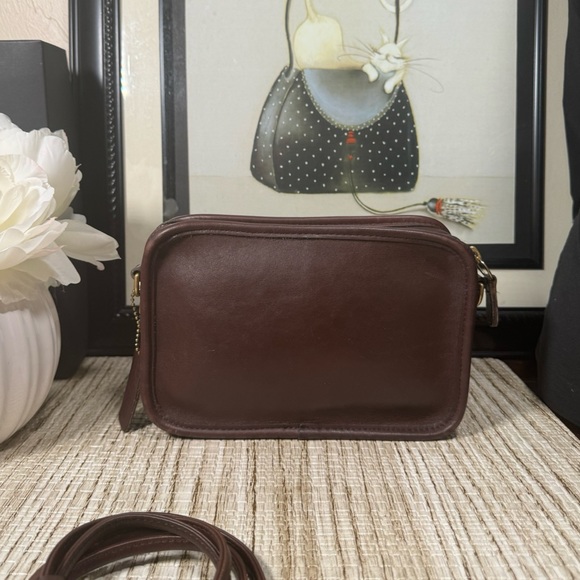 ❤️SOLD❤️Vintage Coach Mahogany Carnival Bag 9925 - Picture 8 of 12